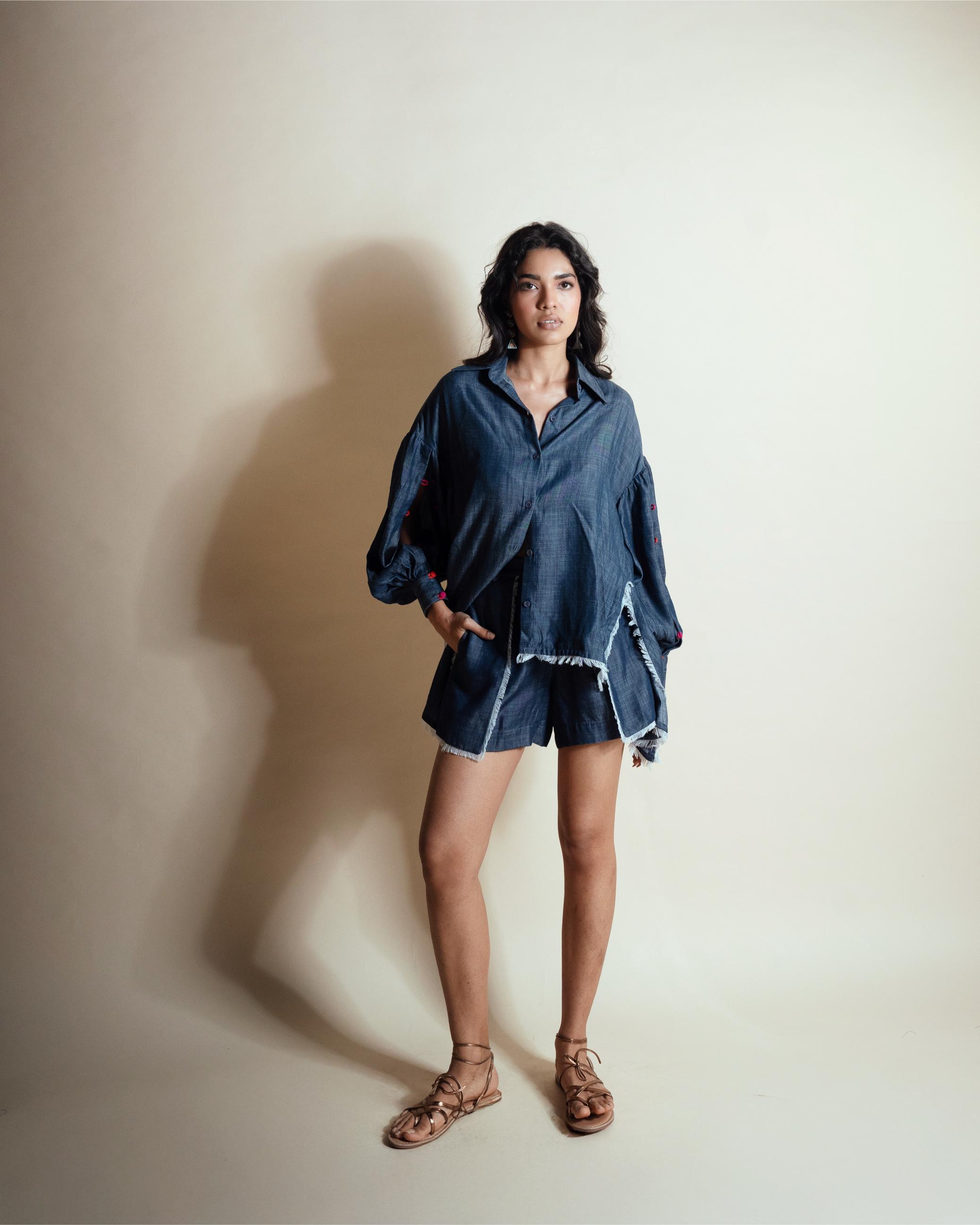 HEART STRINGED TENCEL SHORTS