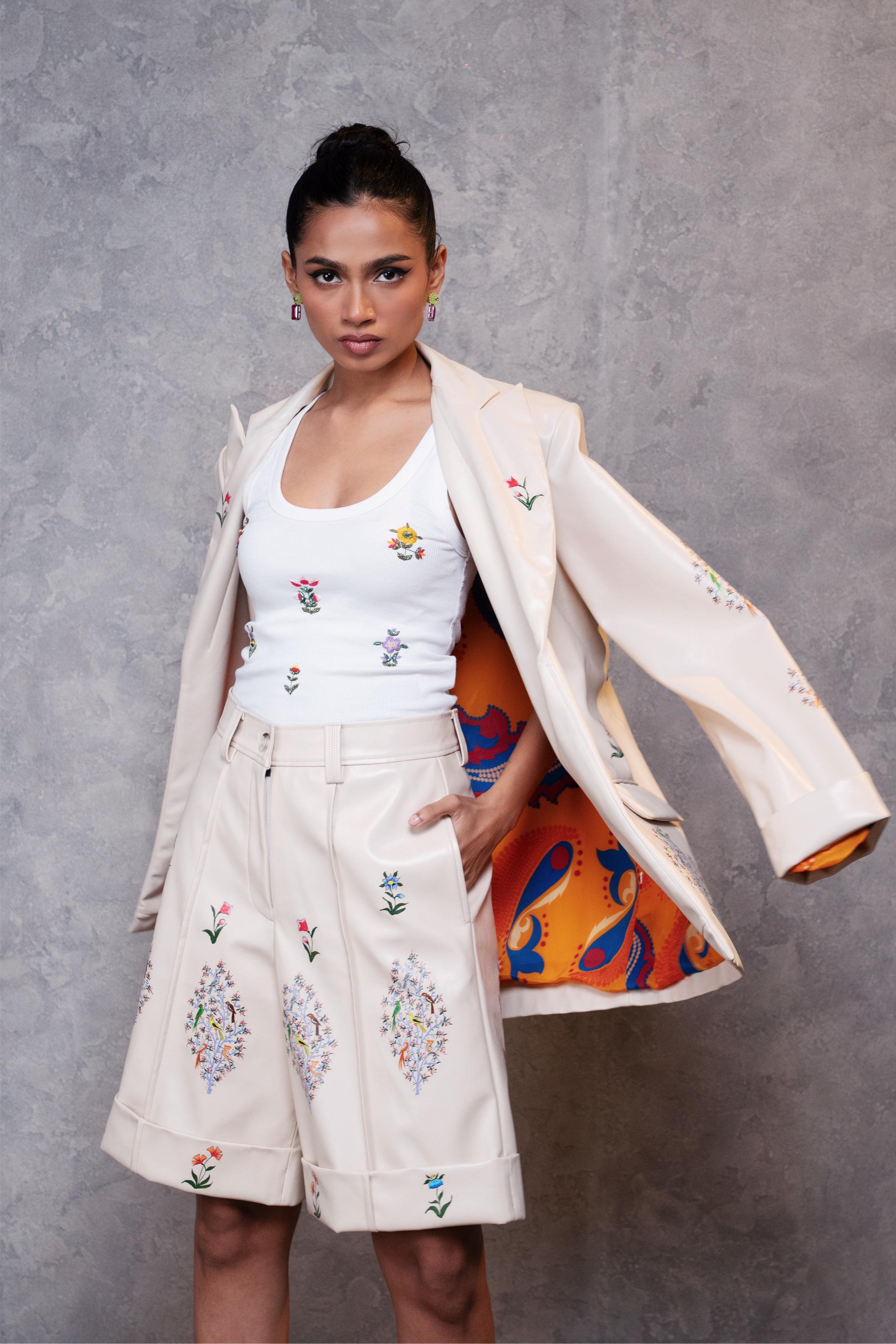 Cream Naksh-e-parinde Blazer