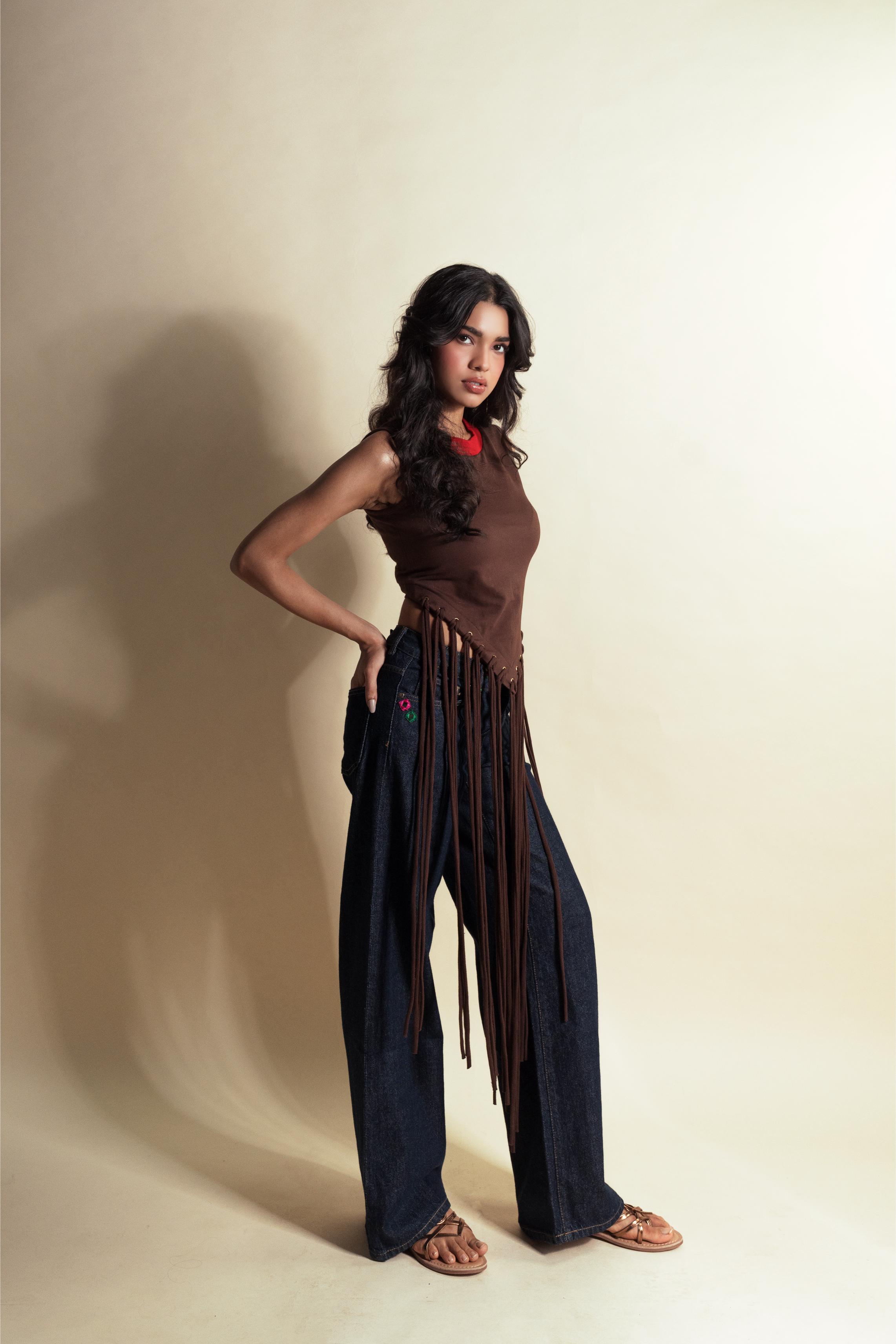 FRENCH PRESS TASSEL CROP TEE