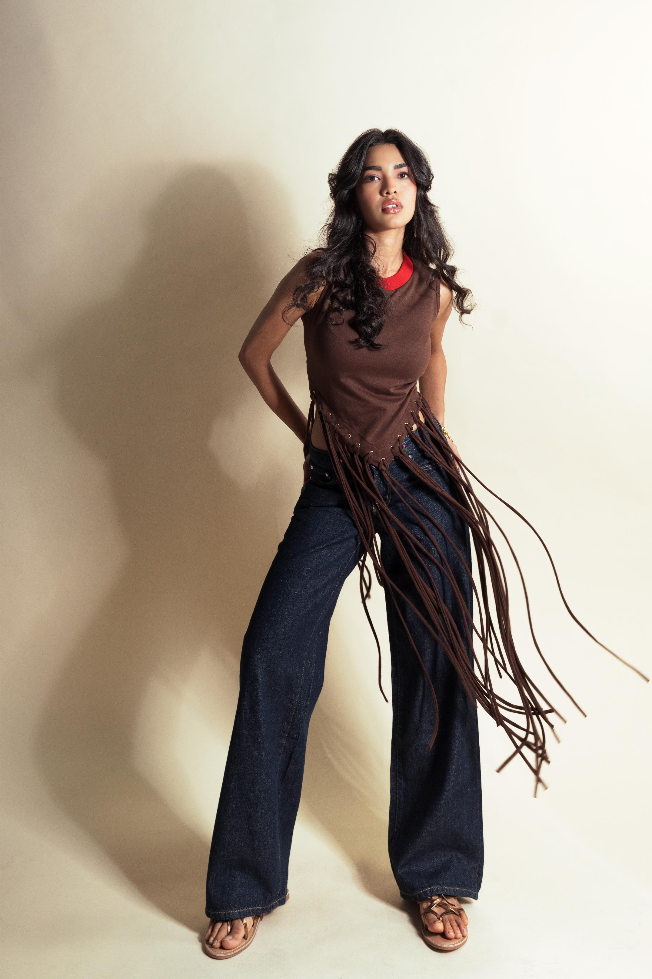 FRENCH PRESS TASSEL CROP TEE