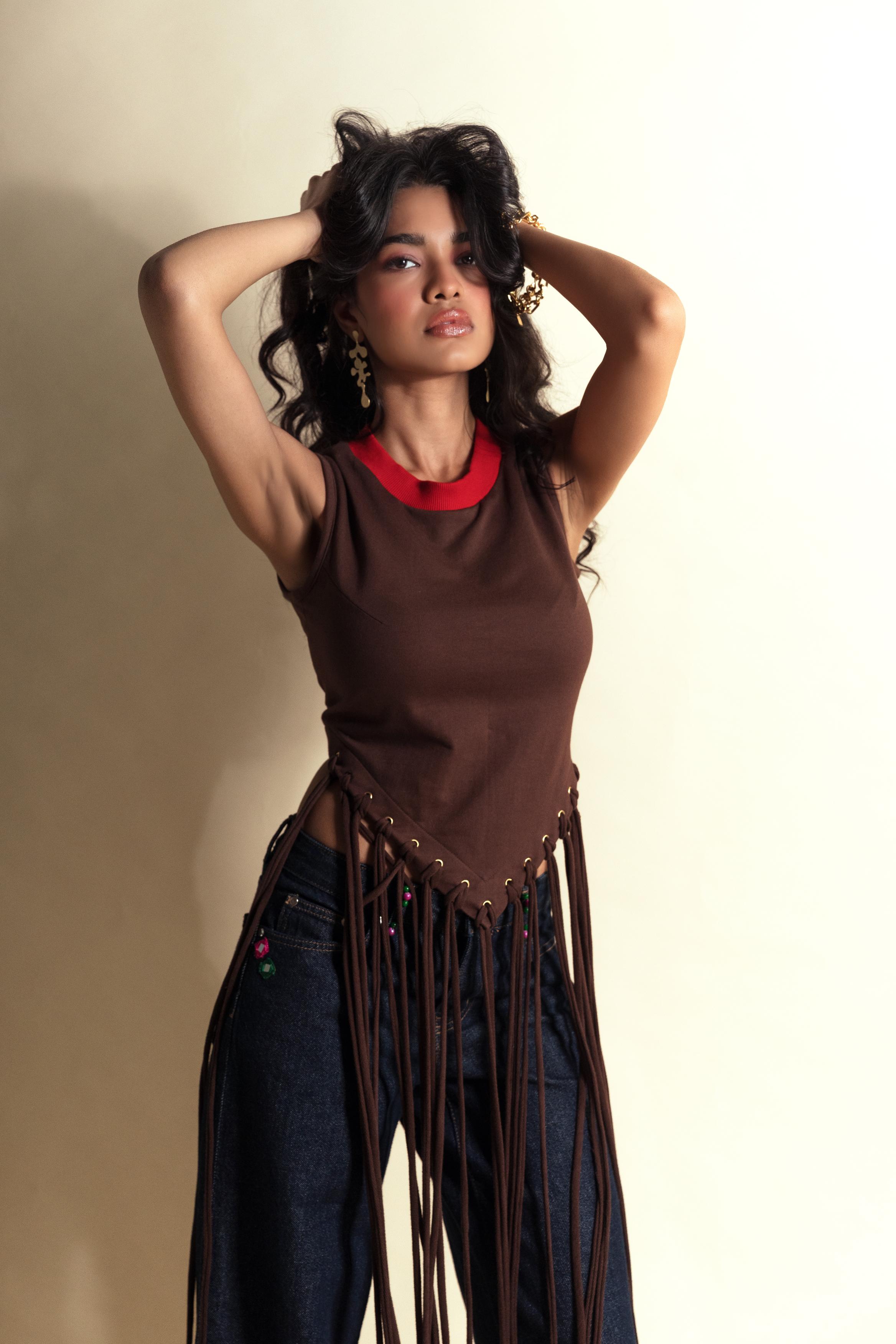 FRENCH PRESS TASSEL CROP TEE