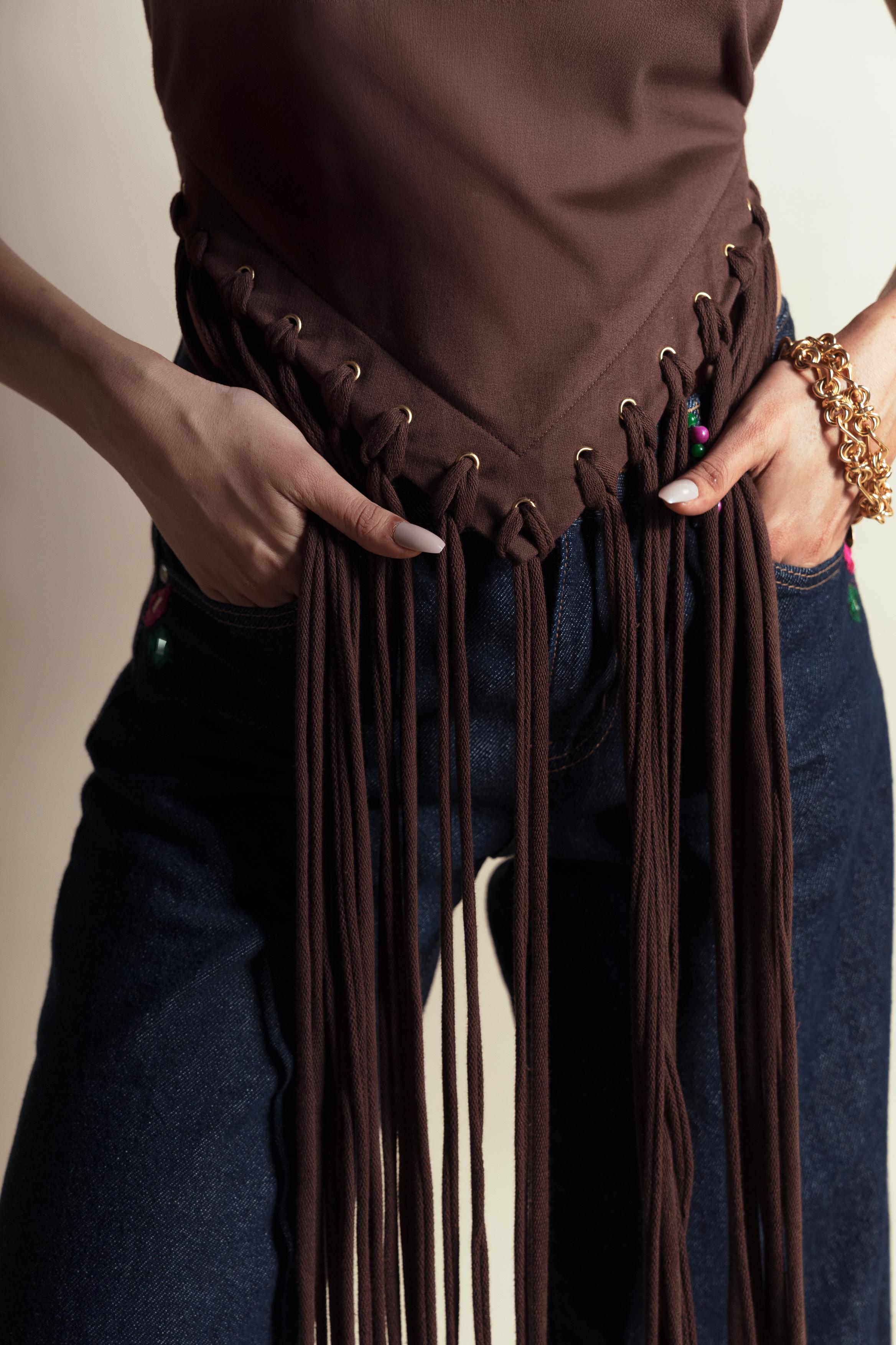 FRENCH PRESS TASSEL CROP TEE