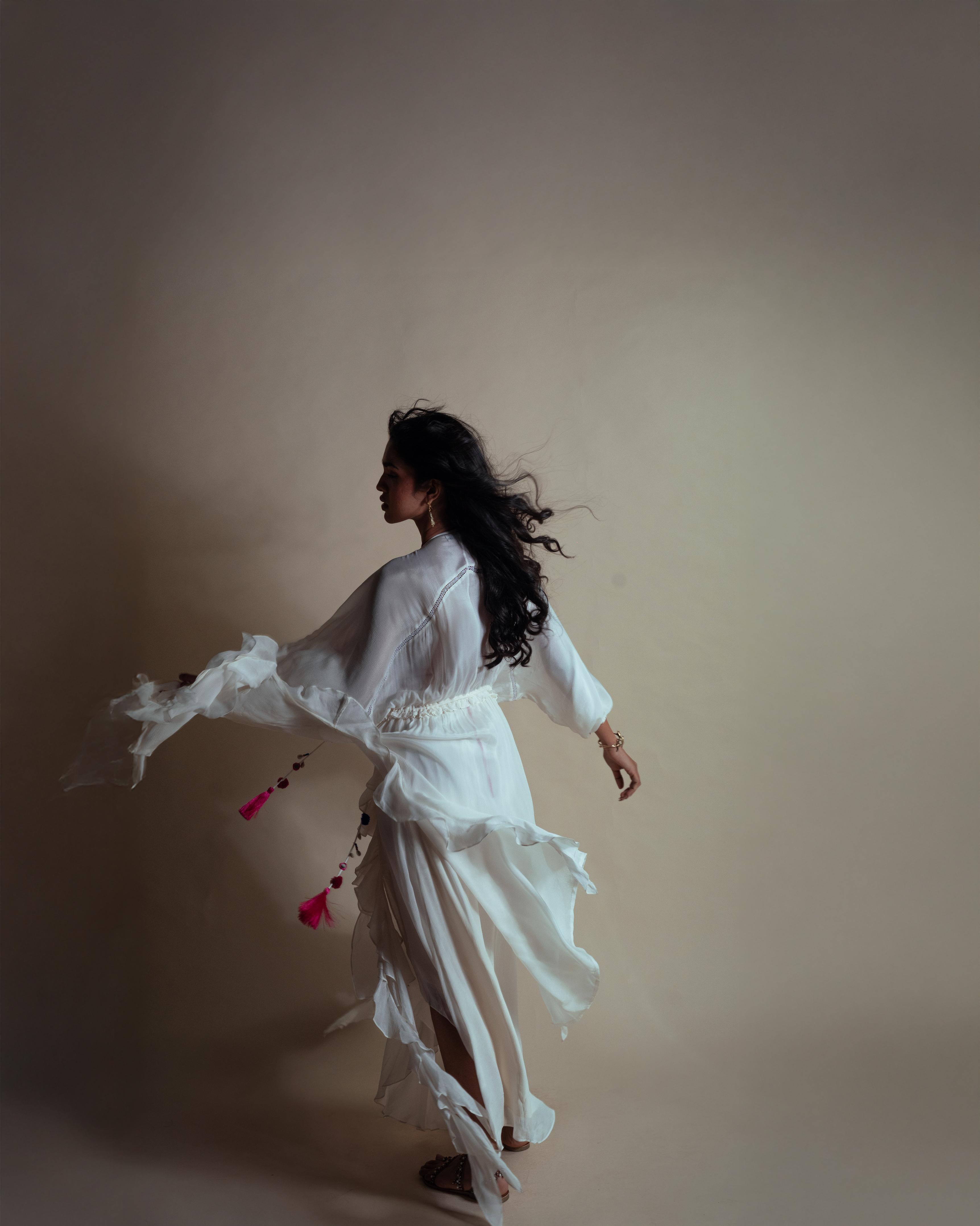 VANILLA CASCADE RUFFLE DUSTER