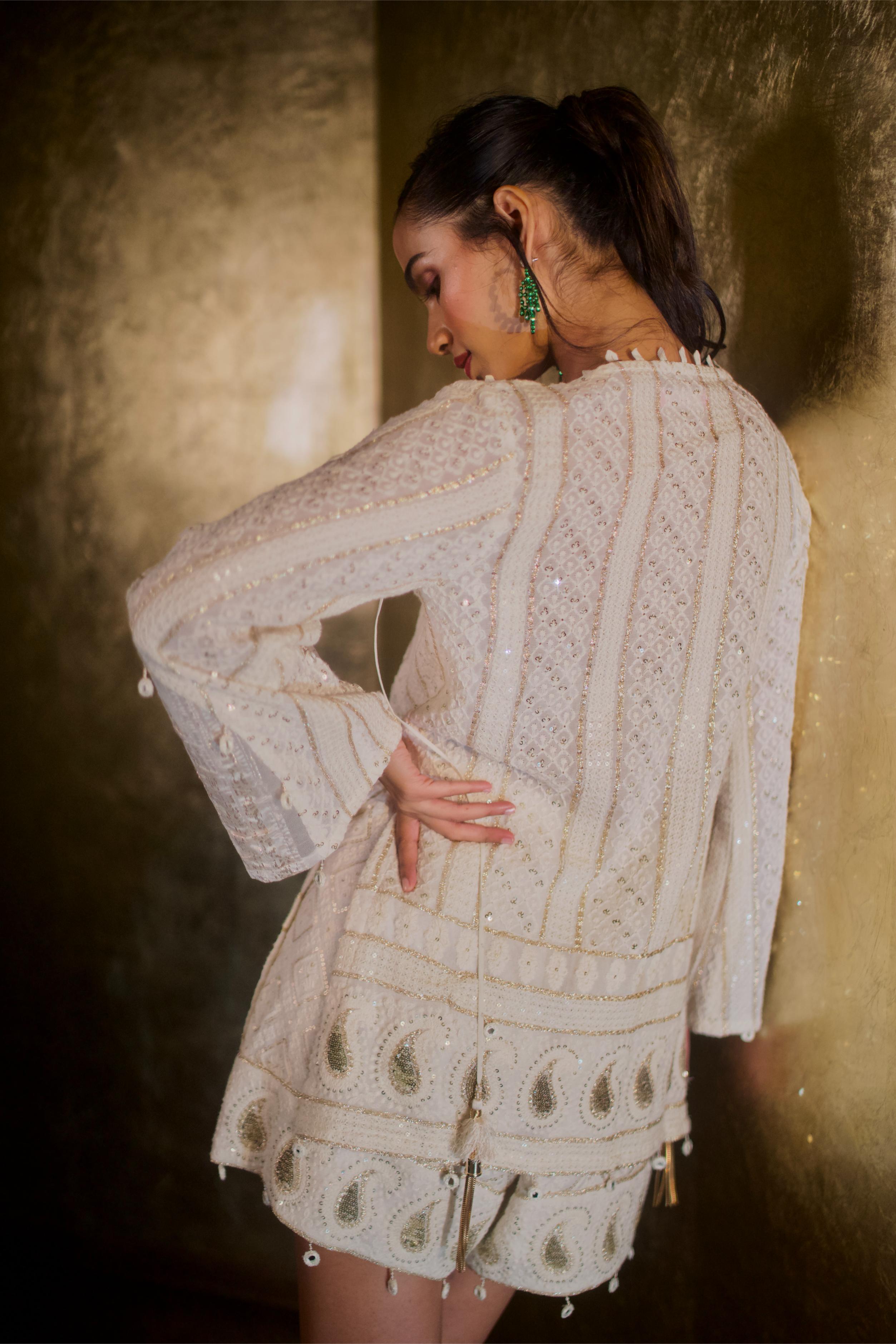 IVORY CHIKANKARI KURTI