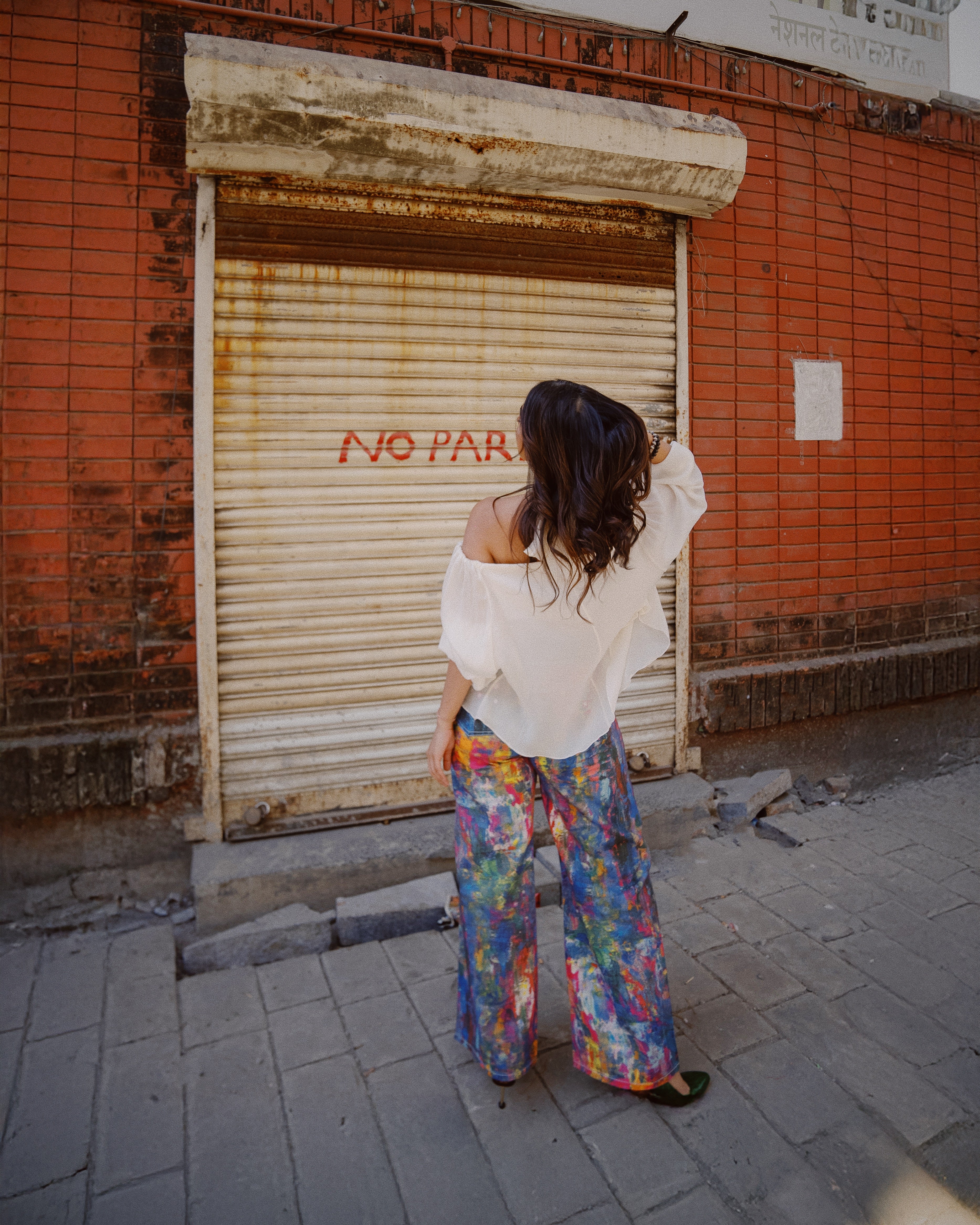 Vanila Paisley Scoop Off-Shoulder Top