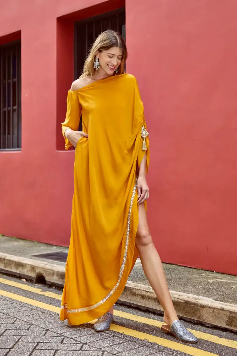 A women Wear Mango One Shoulder Kaftan With Sleeves