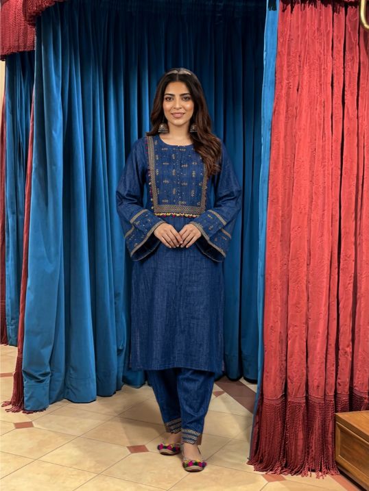 INDIGO MUKAISH YOKE KURTA SET