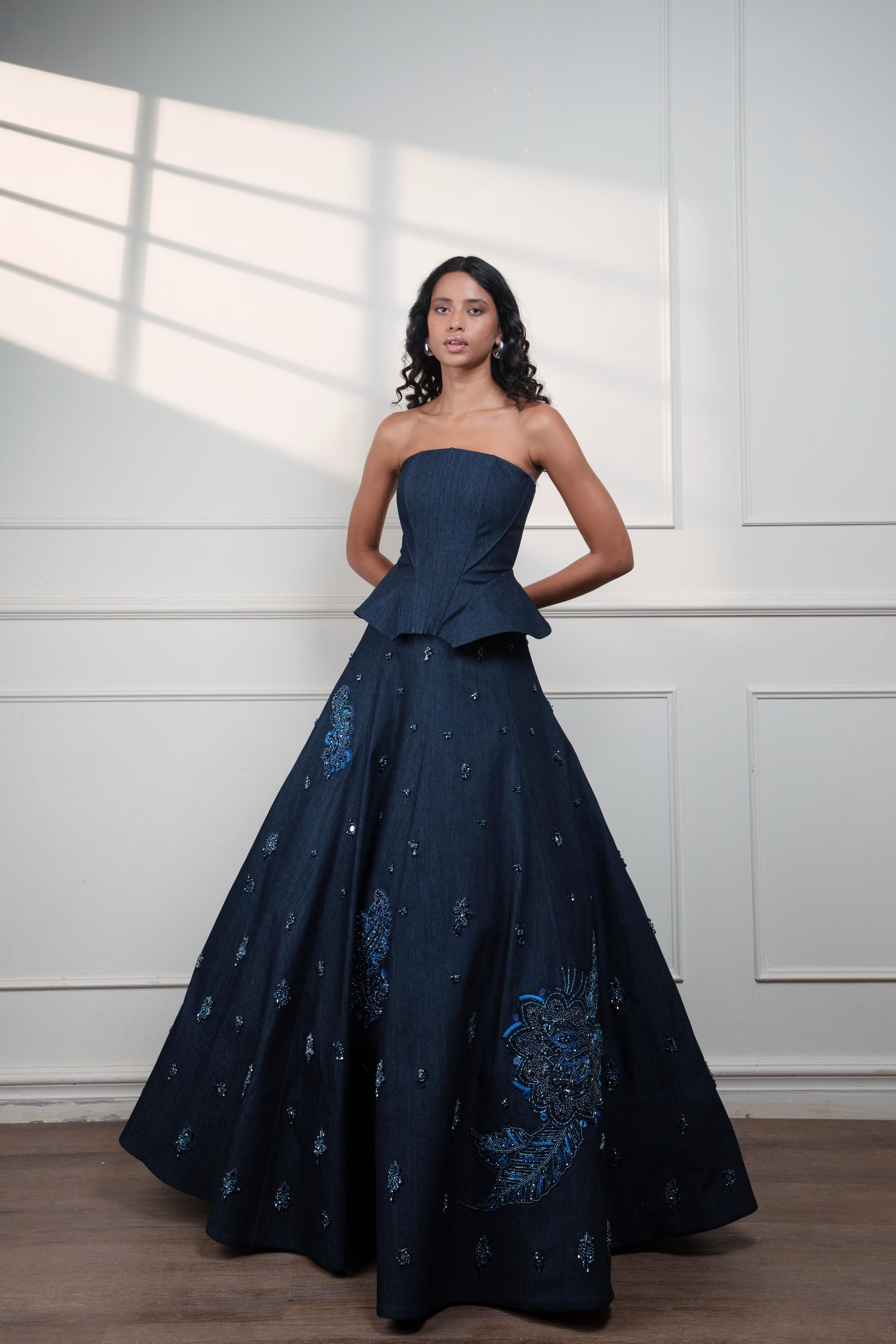 Neel Jashn Corset at Style Junkiie