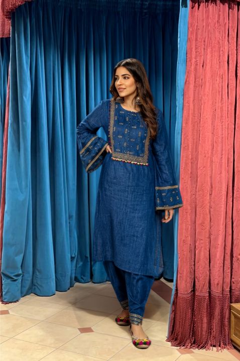 INDIGO MUKAISH YOKE KURTA SET
