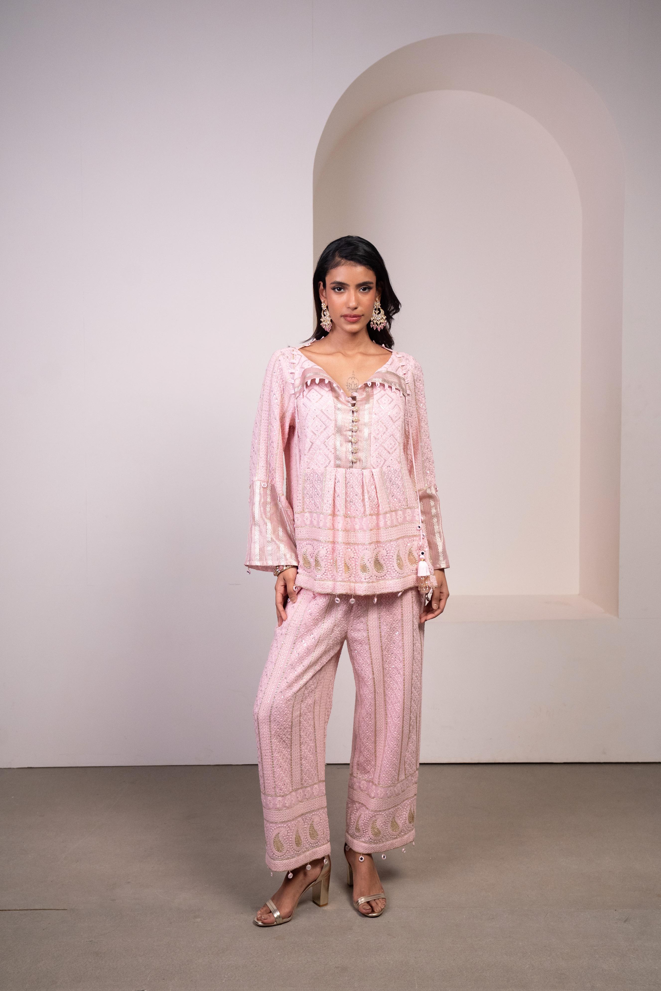 Petal Chikankari Cropped Pants